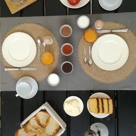 Frühstückspension Casa Cholavila 4*